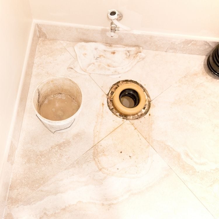 how does a toilet flange work_ the geiler company