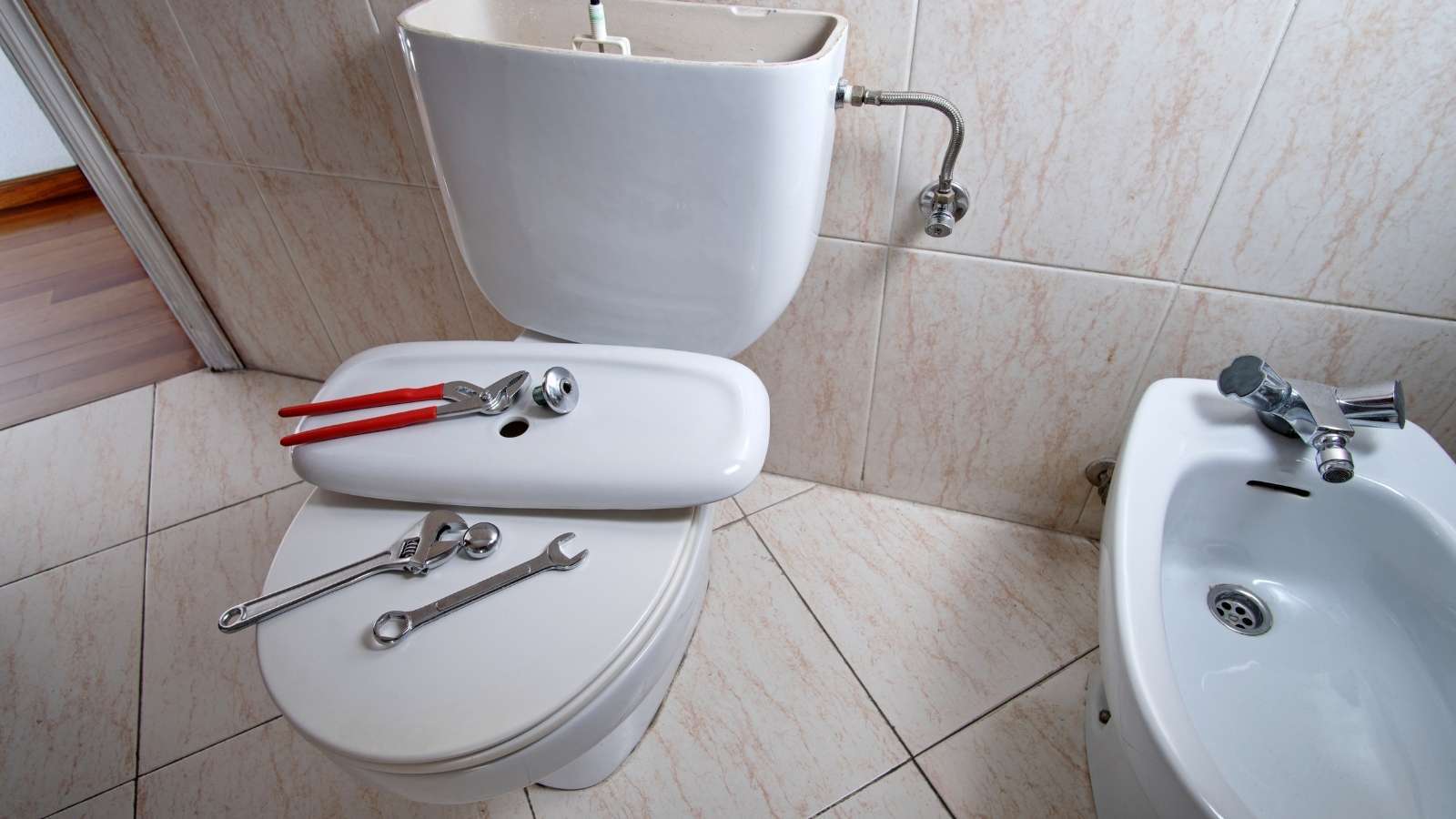 Why Does My Toilet Keep Hissing After It Finishes Filling?